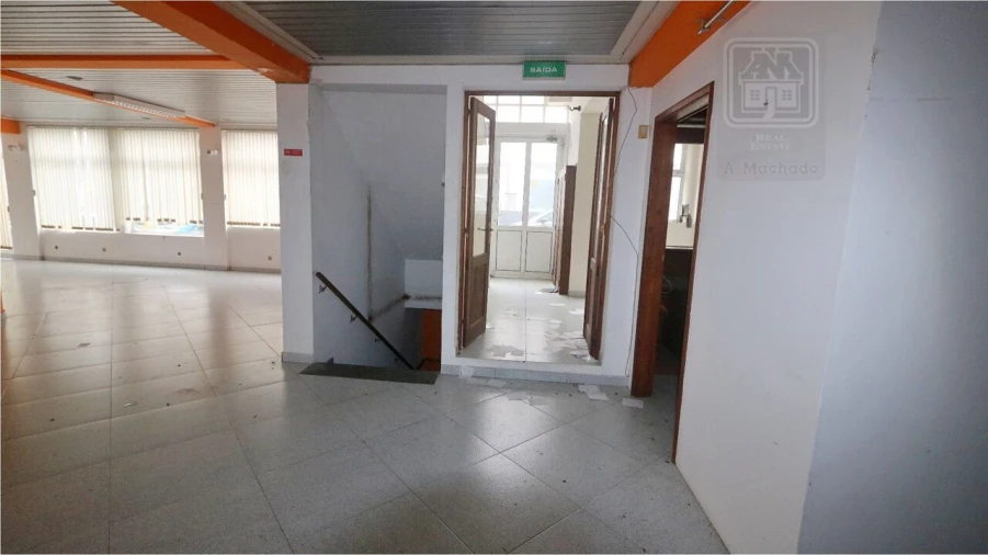 Prédio para Venda em Ponta Delgada (São Pedro) Foto 11