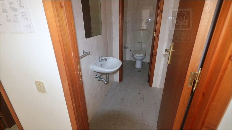 Prédio para Venda em Ponta Delgada (São Pedro) Foto 47