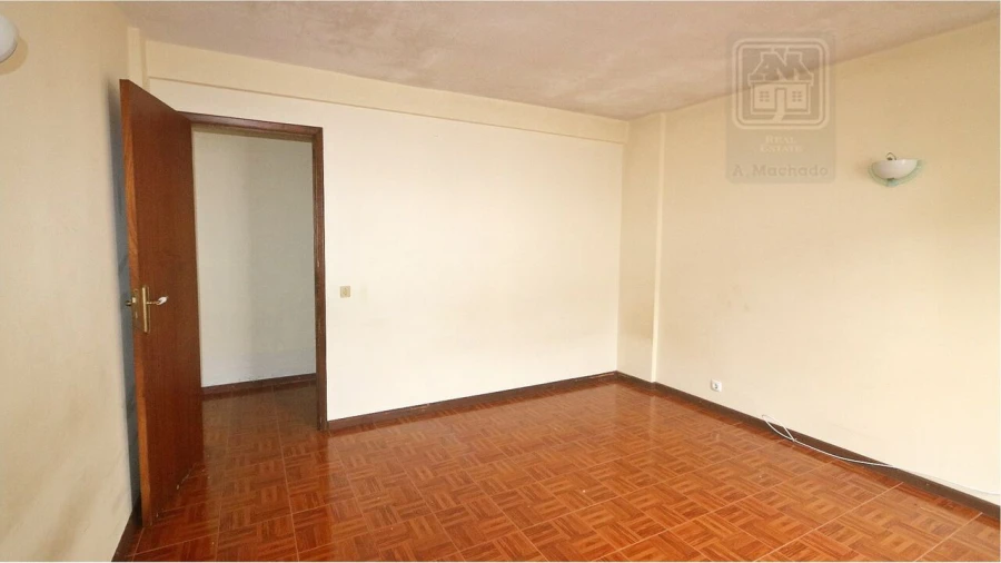 Prédio para Venda em Ponta Delgada (São Pedro) Foto 59