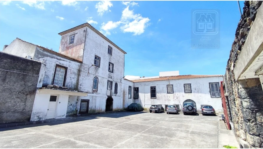 Garagem para Arrendamento em Ponta Delgada (São José) Foto 5