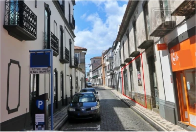 Loja para Arrendamento em Ponta Delgada (São José)