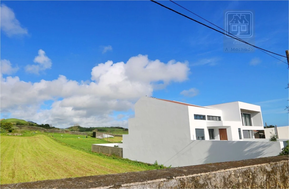 Terreno para Venda em Fajã de Cima Foto 5