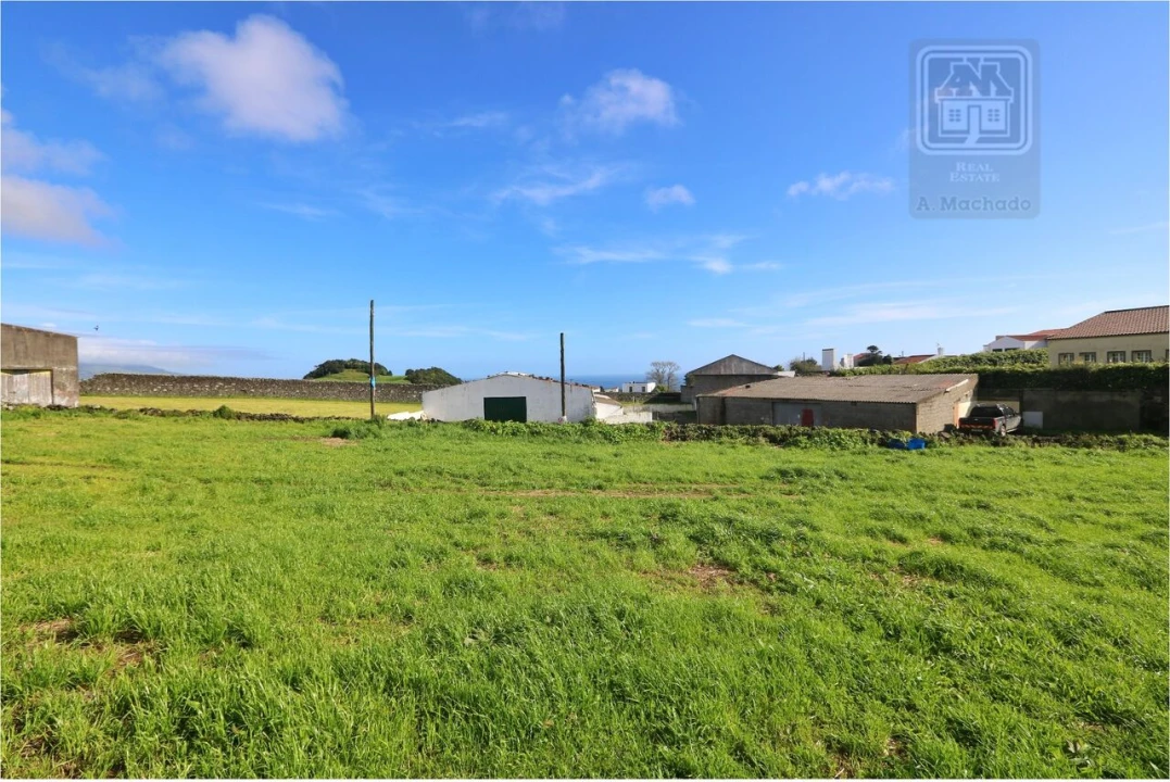 Terreno para Venda em Fajã de Cima Foto 3
