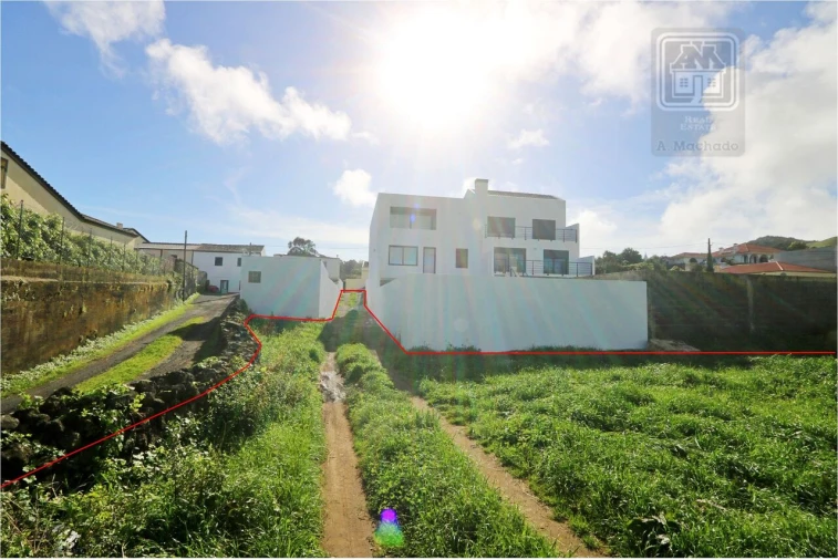 Terreno para Venda em Fajã de Cima Foto 13