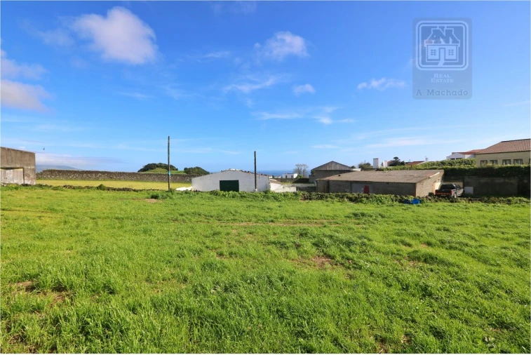 Terreno para Venda em Fajã de Cima Foto 3
