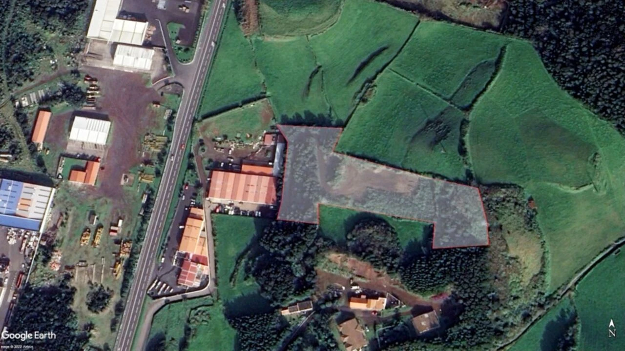 Terreno para Venda em Pico da Pedra Foto 19