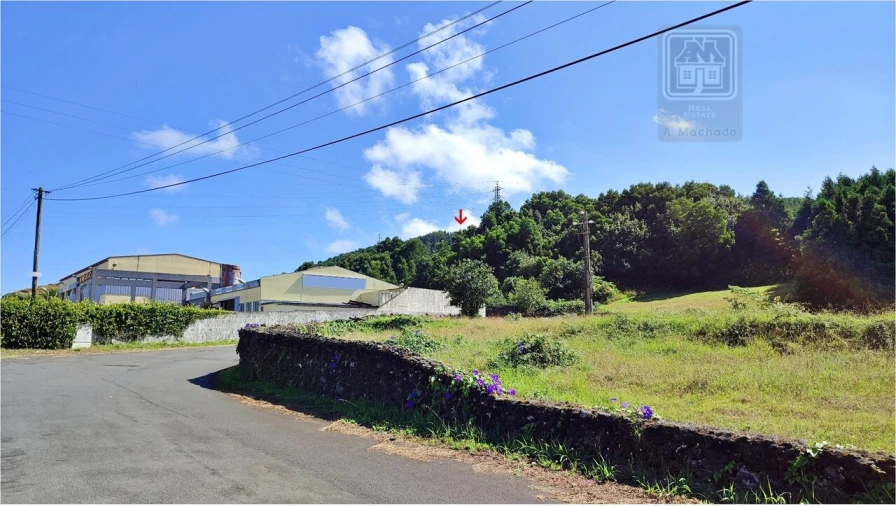 Terreno para Venda em Pico da Pedra