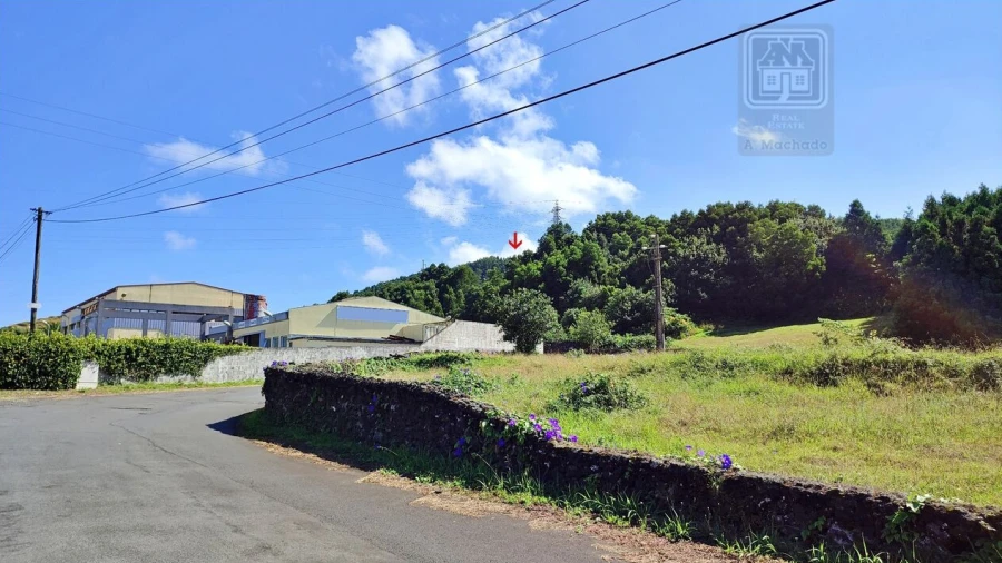 Terreno para Venda em Pico da Pedra