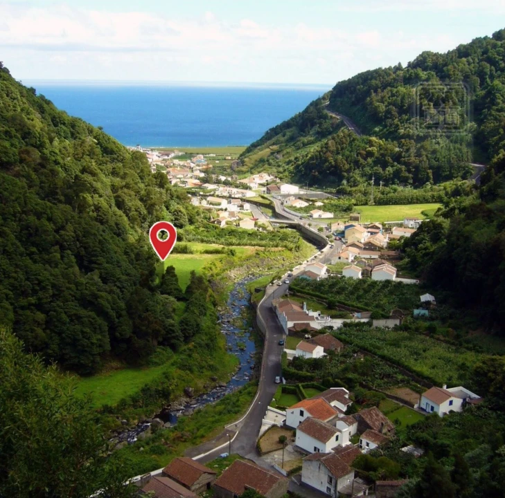 Terreno para Venda em Faial da Terra Foto 3