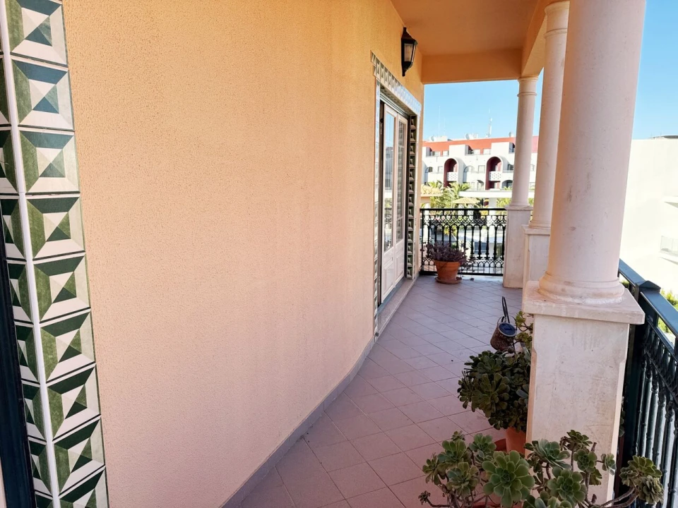 Apartamento T3 para Venda em Albufeira e Olhos de Água Foto 9
