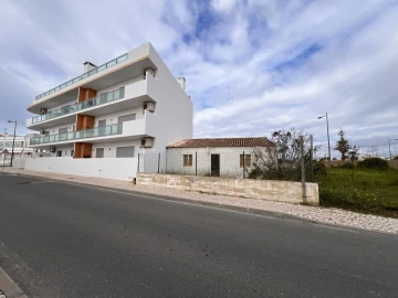 Moradia T2 para Venda em Albufeira e Olhos de Água