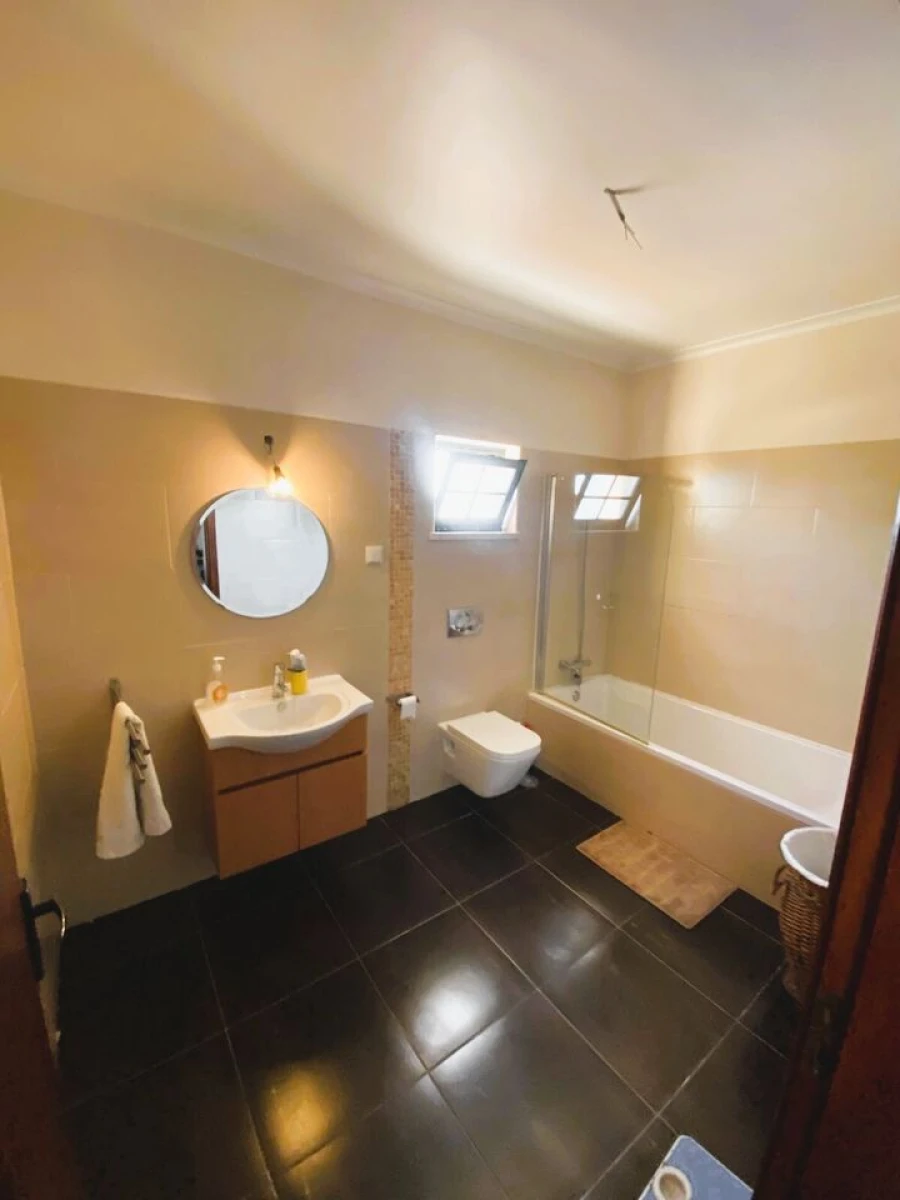 Quinta T5 para Venda em Guia Foto 6