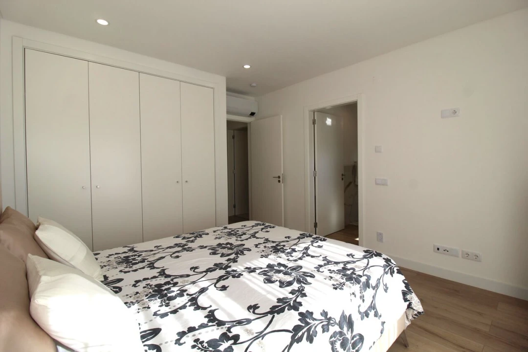 Moradia T4 para Venda em Ferreiras Foto 24