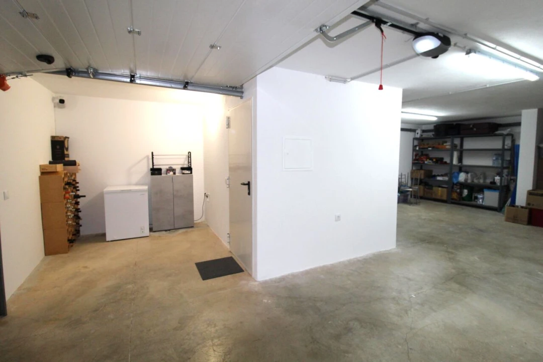 Moradia T4 para Venda em Ferreiras Foto 38