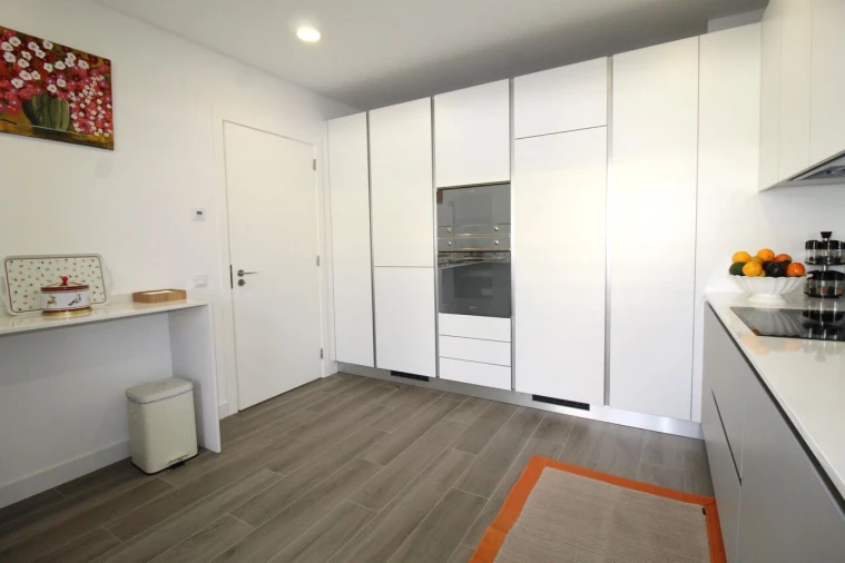 Moradia T4 para Venda em Ferreiras Foto 16