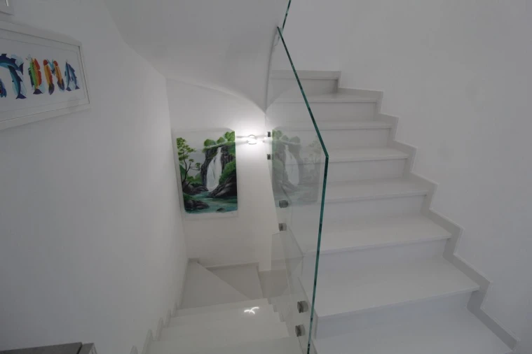 Moradia T4 para Venda em Ferreiras Foto 8