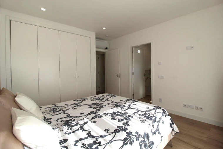 Moradia T4 para Venda em Ferreiras Foto 24