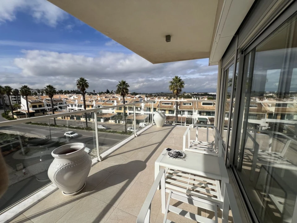 Apartamento T2 para Venda em Albufeira e Olhos de Água Foto 37