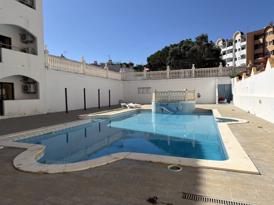 Apartamento T1 para Venda em Albufeira e Olhos de Água Foto 2