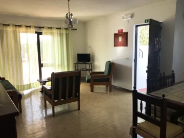 Moradia T5 para Venda em Albufeira e Olhos de Água
