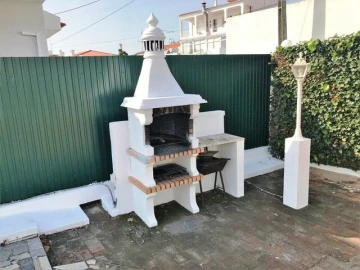 Moradia T5 para Venda em Albufeira e Olhos de Água