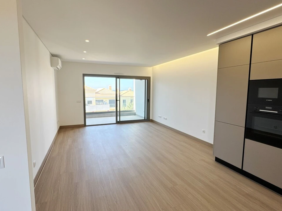 Apartamento T2 para Venda em Albufeira e Olhos de Água Foto 2