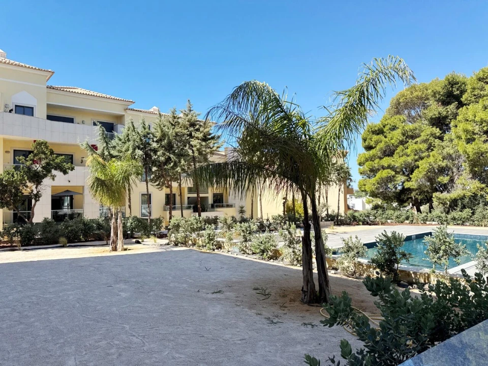 Apartamento T2 para Venda em Albufeira e Olhos de Água Foto 29