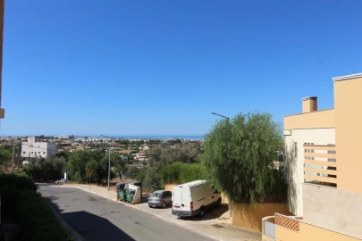 Moradia T2 para Venda em Albufeira e Olhos de Água