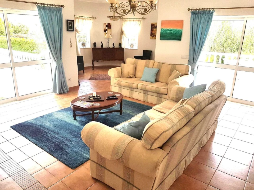 Moradia T5 para Venda em Albufeira e Olhos de Água Foto 5