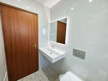 Moradia T5 para Venda em Albufeira e Olhos de Água