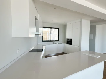 Apartamento T4 para Venda em Albufeira e Olhos de Água