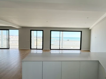Apartamento T4 para Venda em Albufeira e Olhos de Água