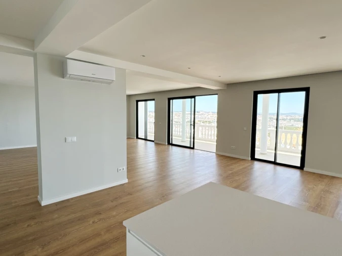 Apartamento T4 para Venda em Albufeira e Olhos de Água Foto 8