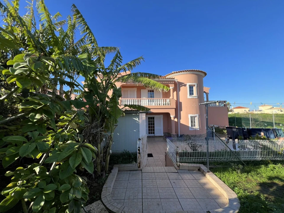 Moradia T6 para Venda em Albufeira e Olhos de Água Foto 1