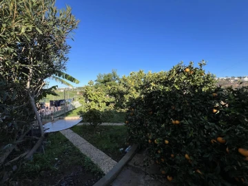 Moradia T6 para Venda em Albufeira e Olhos de Água