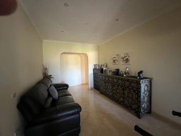 Moradia T6 para Venda em Albufeira e Olhos de Água