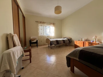 Moradia T6 para Venda em Albufeira e Olhos de Água
