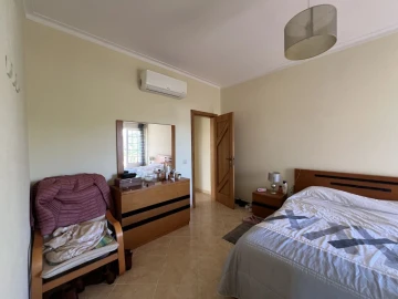 Moradia T6 para Venda em Albufeira e Olhos de Água