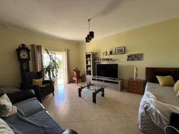Moradia T6 para Venda em Albufeira e Olhos de Água