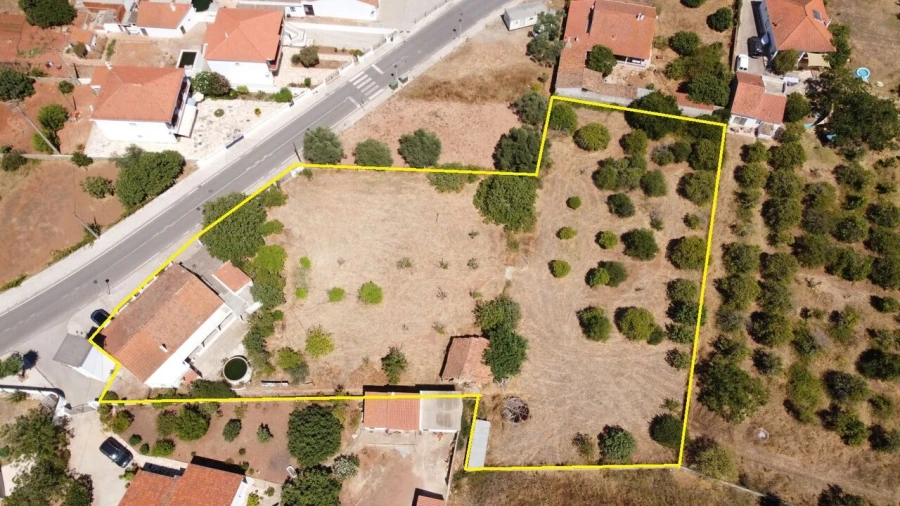 Moradia T4 para Venda em São Bartolomeu de Messines Foto 1