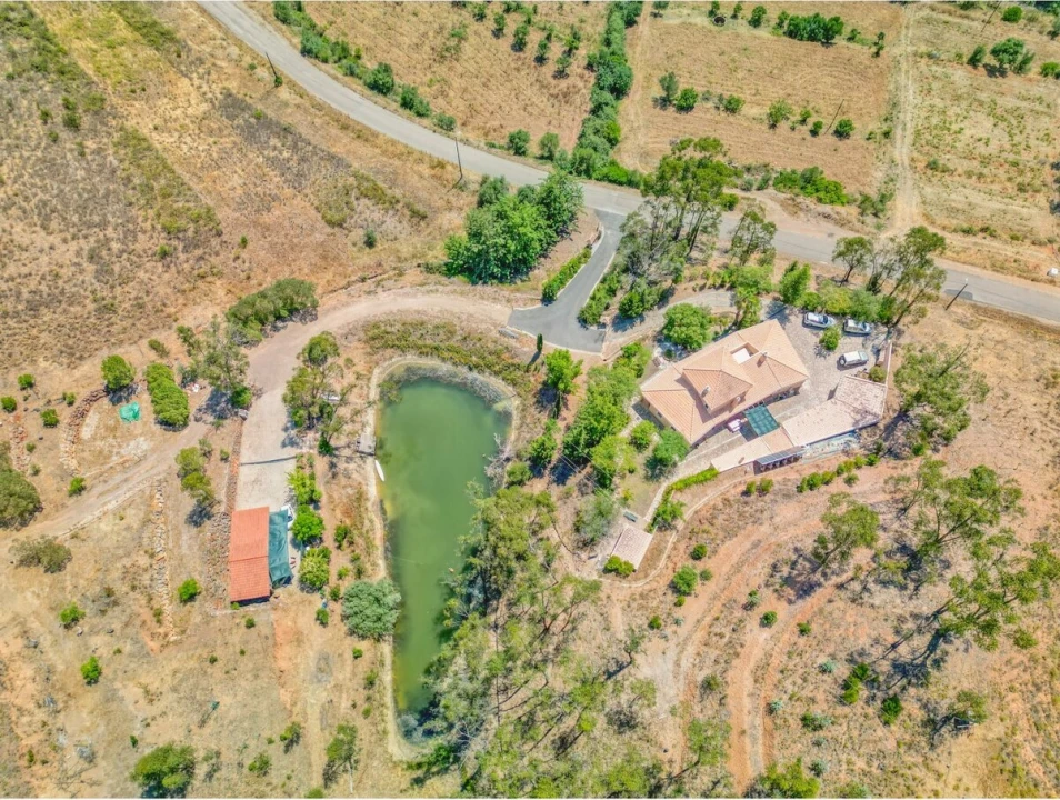 Moradia T4 para Venda em Silves Foto 4