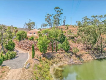 Moradia T4 para Venda em Silves