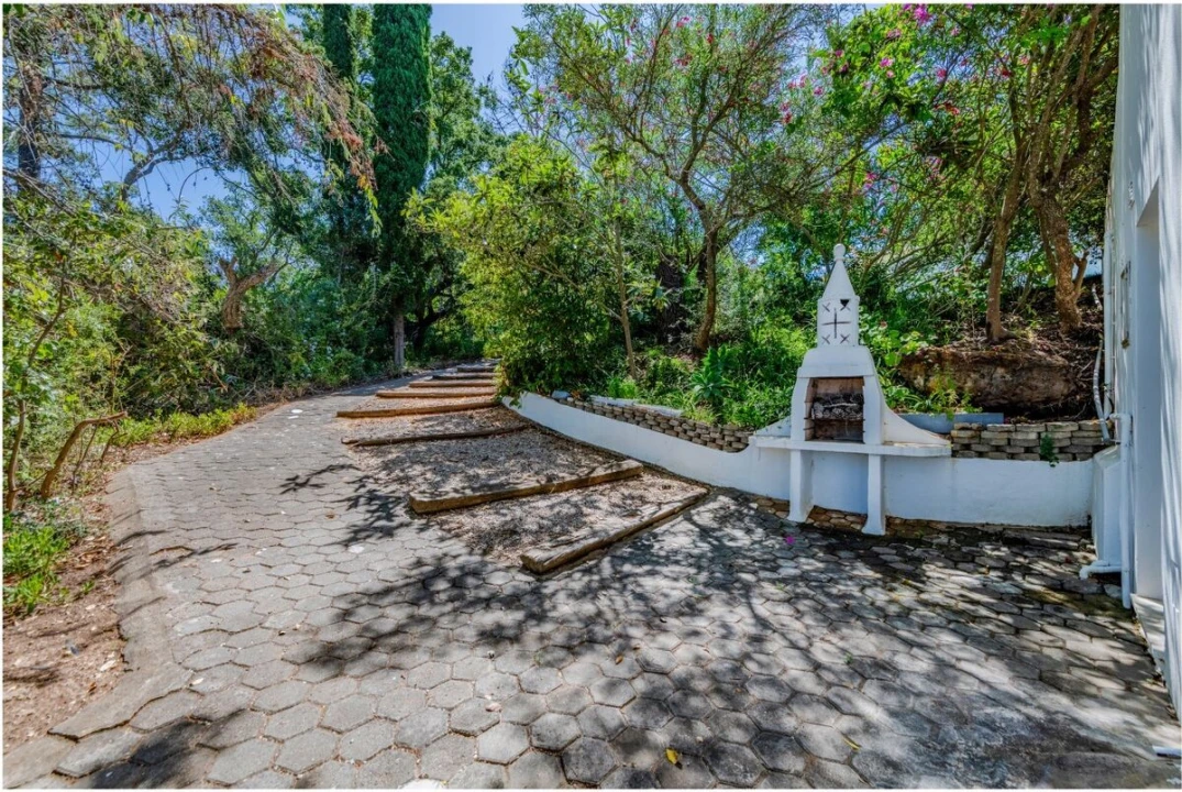 Moradia T5 para Venda em Porches Foto 46