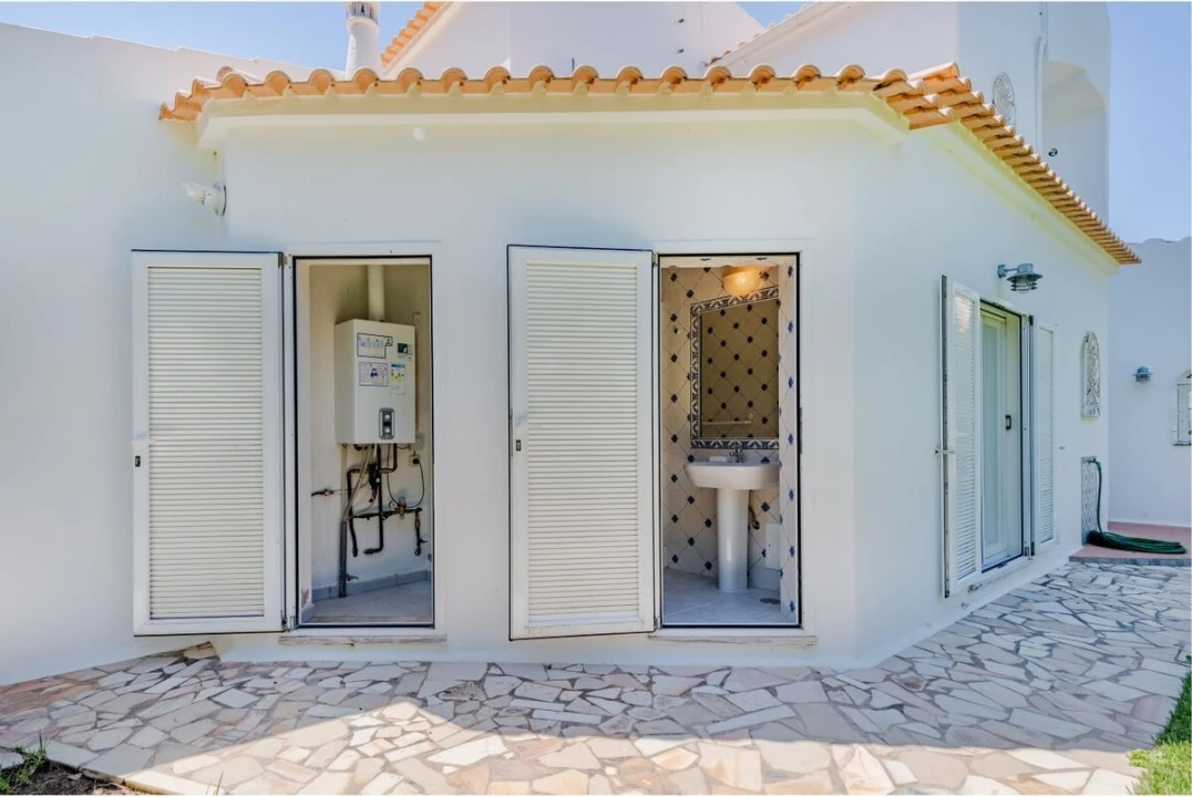 Moradia T5 para Venda em Porches Foto 58