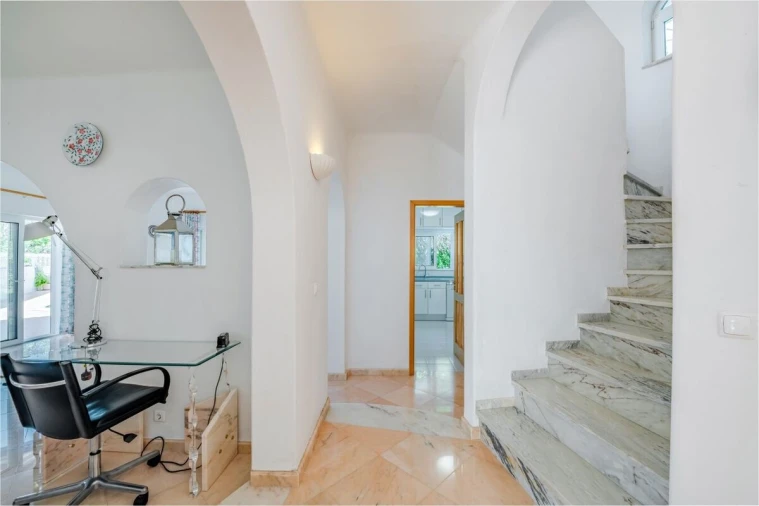 Moradia T5 para Venda em Porches Foto 16