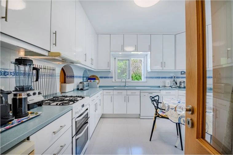 Moradia T5 para Venda em Porches Foto 19