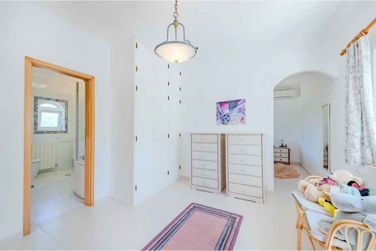 Moradia T5 para Venda em Porches Foto 39