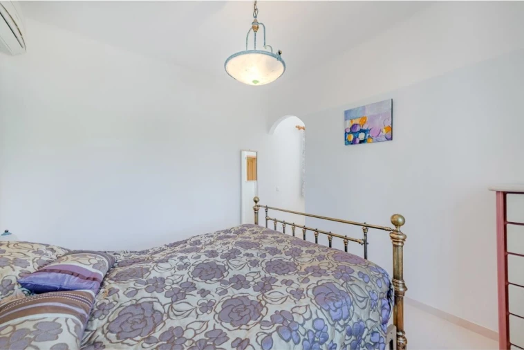 Moradia T5 para Venda em Porches Foto 42