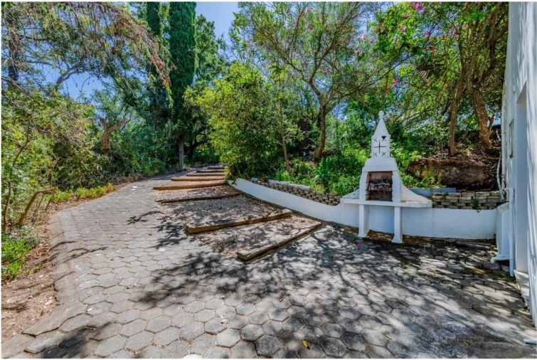 Moradia T5 para Venda em Porches Foto 46