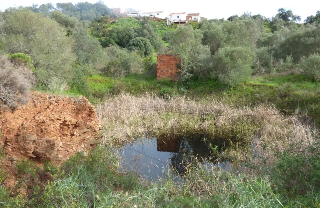 Moradia T2 para Venda em São Bartolomeu de Messines Foto 17